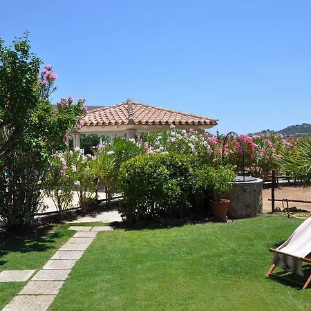 Konukevi La Dei Graniti 3*